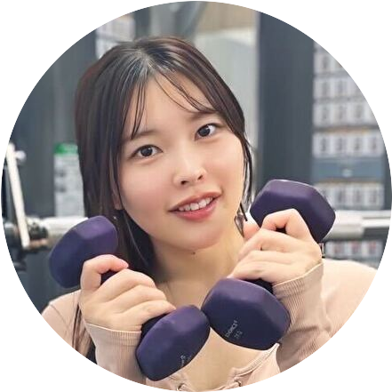 EMANN女性トレーナー Rika